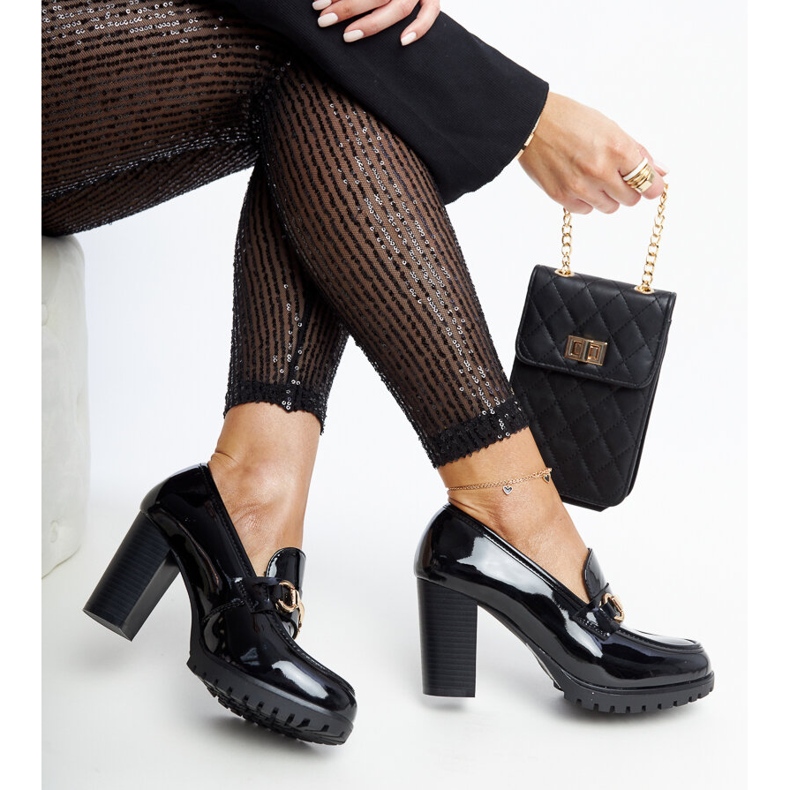 Escarpins à talon vernis noirs Giacoma 1