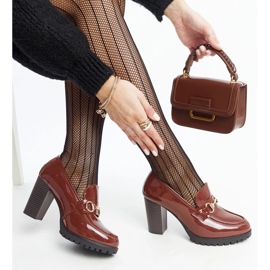 Escarpins à talons vernis marron par Giacoma brun 1 Escarpins à talons vernis marron par Giacoma brun 1