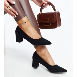 Escarpins à talons hauts Araxi noirs 1