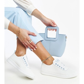 Baskets Yusra en éco-cuir blanches 1 Baskets Yusra en éco-cuir blanches 1