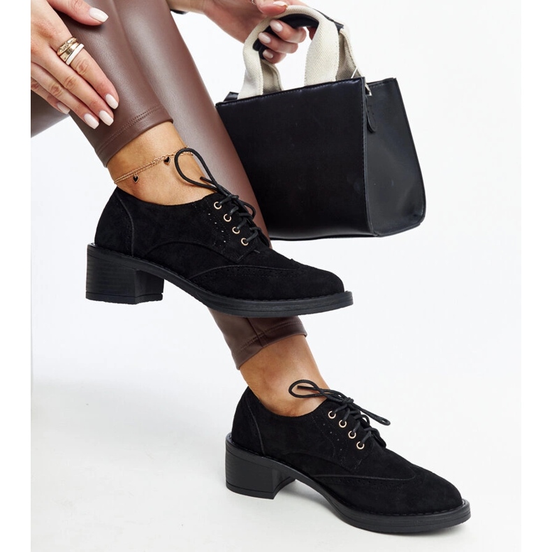 Chaussures à talons Tigard en daim noir 1