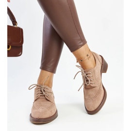 Chaussures à talons en daim marron par Tigard brun 3