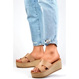 Sandales compensées femme beiges 4