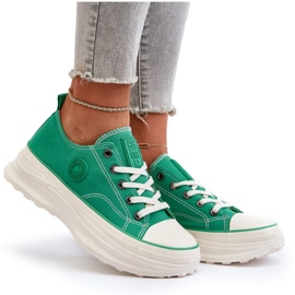 Baskets pour femmes à semelle massive Big Star NN274130 vert 10