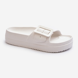 Tongs en mousse pour femmes sur la plateforme avec boucle Big Star NN274A661 blanc 1