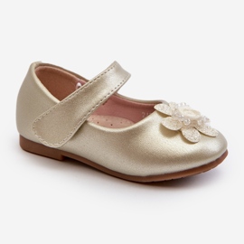Ballerines pour enfants fermées par velcro et décoration serinde dorée d'or 1 Ballerines pour enfants fermées par velcro et décoration serinde dorée d'or 1