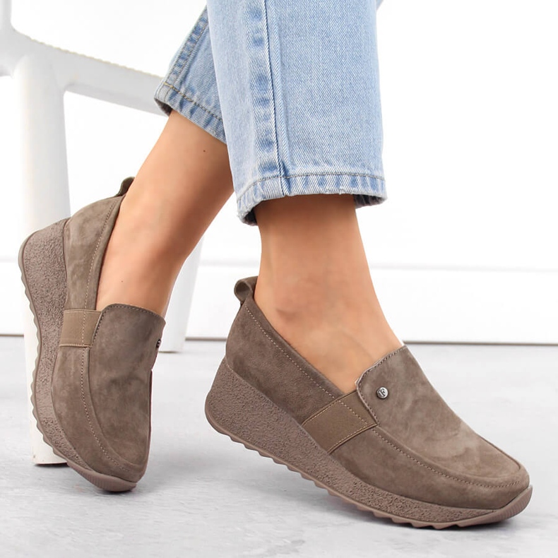 Chaussures en cuir suédé mocassins compensés femme taupe Filippo DP6139 brun 2