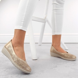 Chaussures slip-on compensées dorées ajourées pour femme Potocki 90300 d'or 2