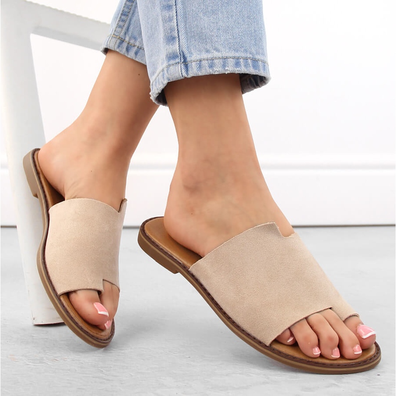 Tongs femme en daim beige eVento 4586 1