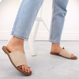 Tongs femme en daim beige eVento 4586 2