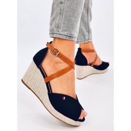 Sandales compensées à bout ouvert de Berna Black le noir 2
