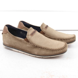 Chaussures en cuir suédé mocassins confortables pour hommes beige Bugatti NN153433 1
