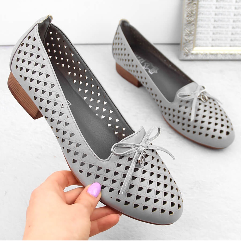 Chaussures femme ajourées à talons bas, gris Jezzi ASA178-5 1 Chaussures femme ajourées à talons bas, gris Jezzi ASA178-5 1