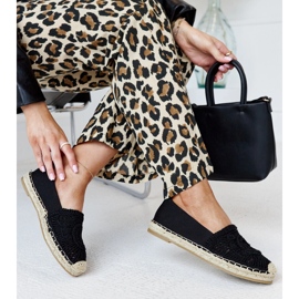 Espadrilles noires avec broderie Kalba 1
