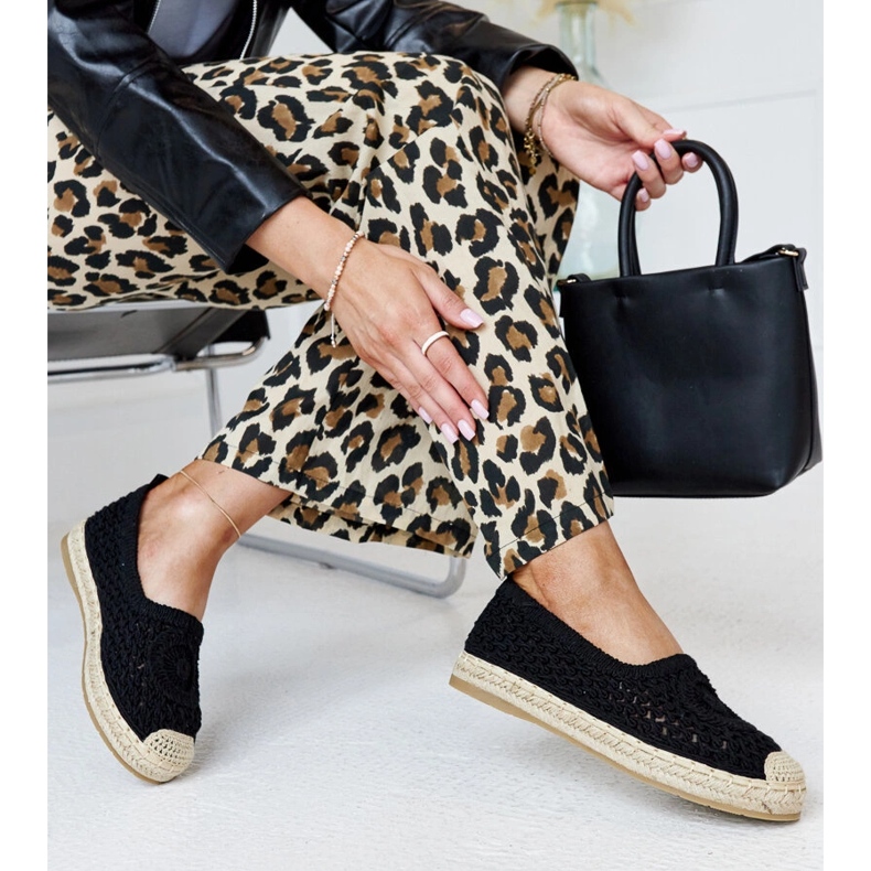 Espadrilles Seila brodées noires 1