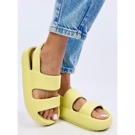 Sandales en mousse Rickett vertes 2