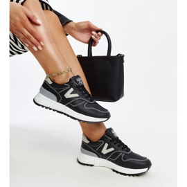 Baskets noires à semelle épaisse Cettina 1