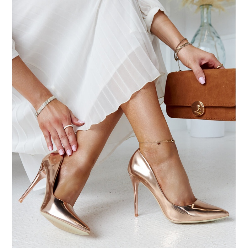 Escarpins vernis dorés avec empiècement en cuir Jadoin 1