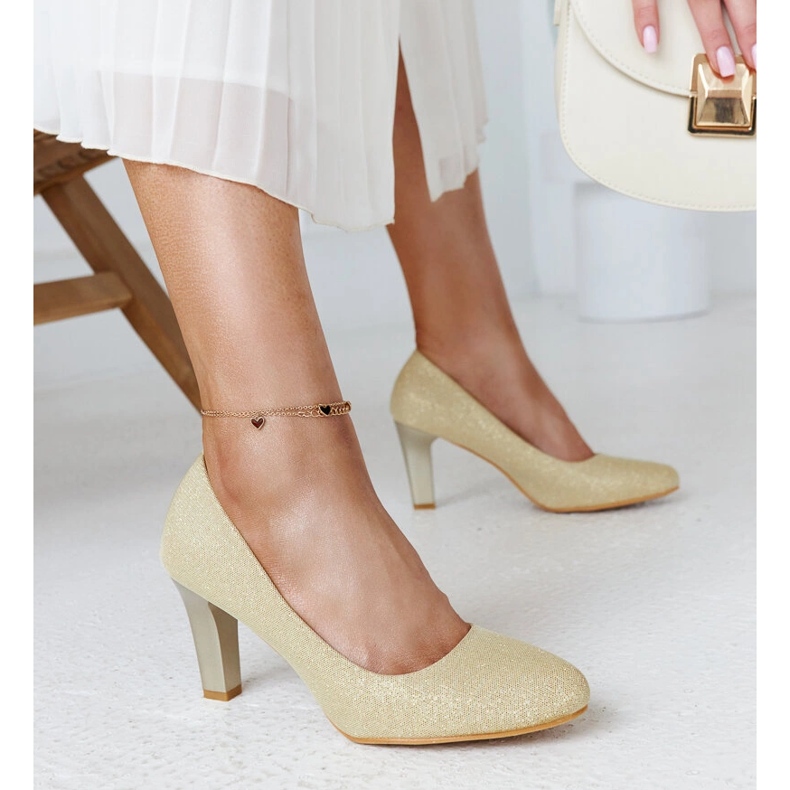 Escarpins dorés brillants avec semelle intérieure en cuir Antibies d'or 1