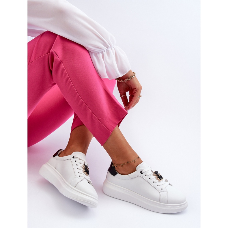 Vinceza Baskets en cuir avec ours en peluche pour femme, blanc Mirven 1