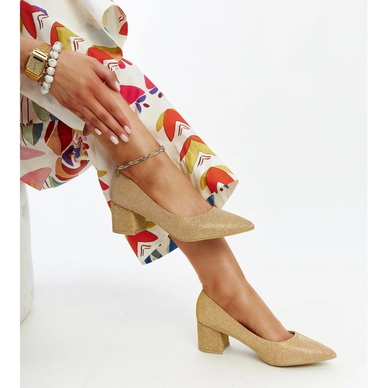 Escarpins à talons hauts brillants dorés Laity d'or 2