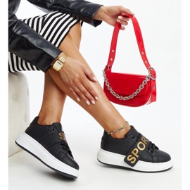 Chaussures en cuir noir avec boucle décorative 1