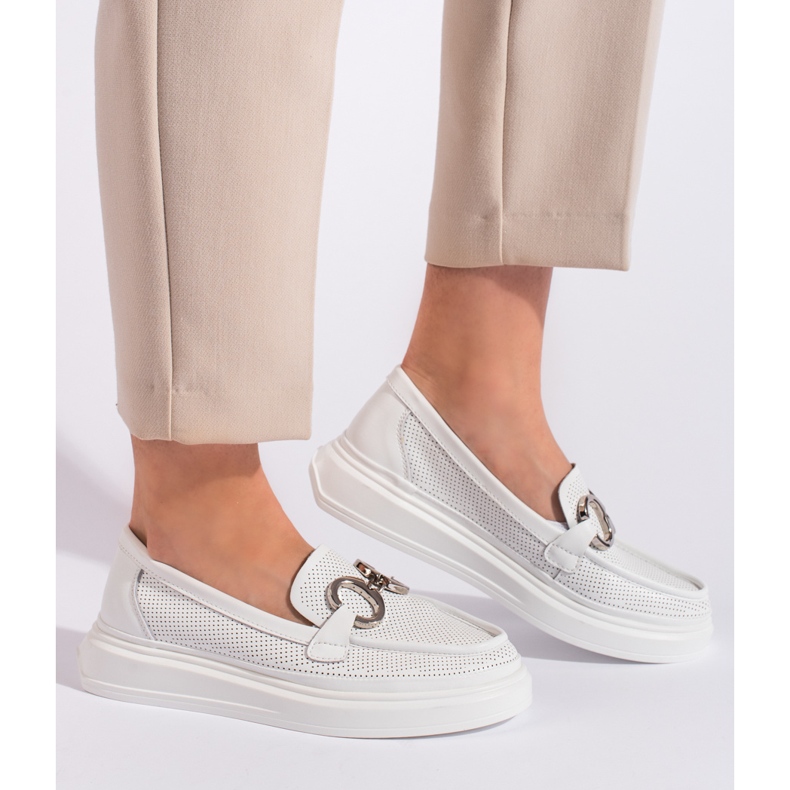 Goodin Mocassins femme blancs ajourés 1