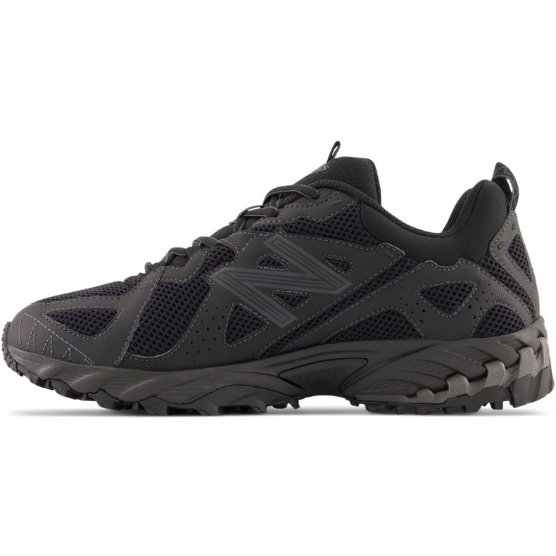 Chaussures New Balance ML610TBB noir 1