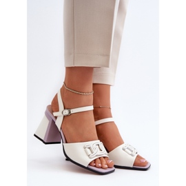 S.Barski Sandales élégantes à talons hauts avec décoration, blanc D&amp;A MR38-156 blanche 2