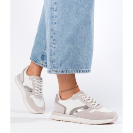 Chaussures de sport blanches pour femmes 1 Chaussures de sport blanches pour femmes 1