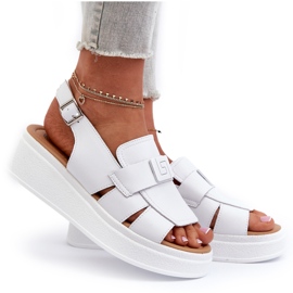 Sandales en cuir blanches Vivitellia pour femmes sur une plateforme et un coin compensé 7