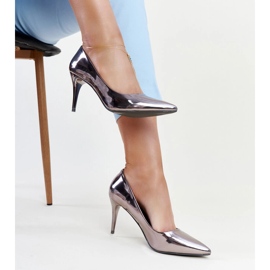 Escarpins vernis argentés avec insert en cuir Alsacea 2
