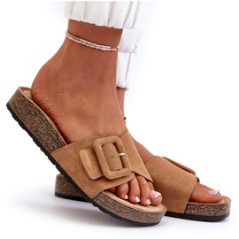 Tongs Femme Eco Daim Camel Laeltia Avec Boucle brun 10