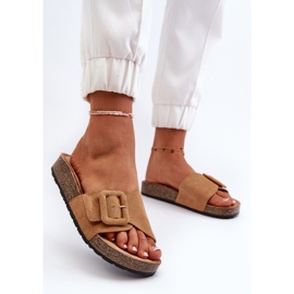 Tongs Femme Eco Daim Camel Laeltia Avec Boucle brun 4
