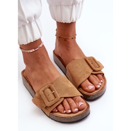 Tongs Femme Eco Daim Camel Laeltia Avec Boucle brun 6