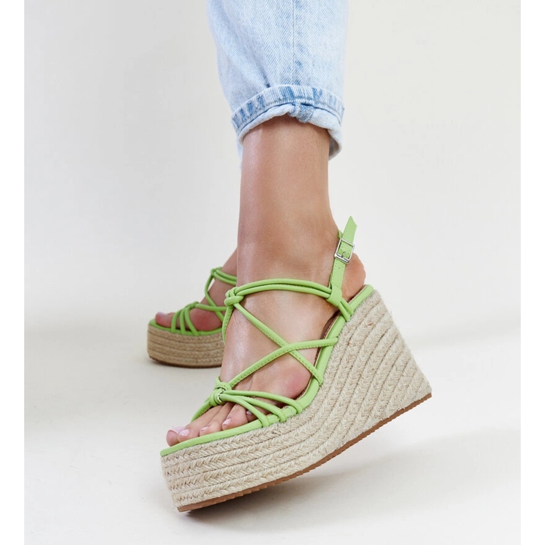 Sandales compensées Mara vertes 1