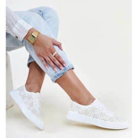 Baskets en cuir écologique Whitley blanches 1