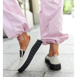 Chaussures beiges à semelle massive Teska 5