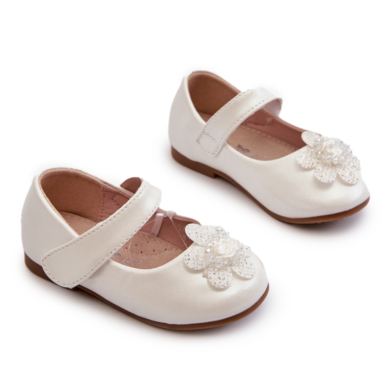 Miss Ballerines pour enfants avec fermeture velcro et décoration, blanches 4 Miss Ballerines pour enfants avec fermeture velcro et décoration, blanches 4