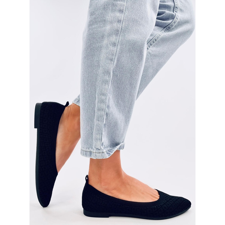 Balart Ballerines chaussettes noires amande 2