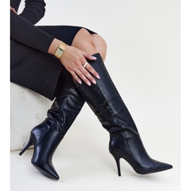 Bottes noires à talons hauts de Petty le noir 1