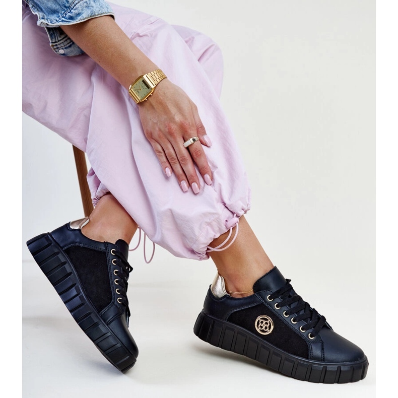 Baskets en cuir noir à semelle massive Viera le noir 1