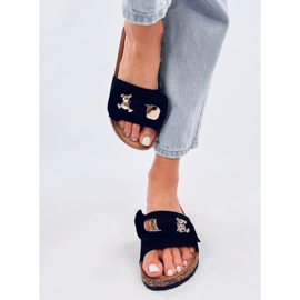 Loups Chaussons en liège noir avec un ours en peluche 1