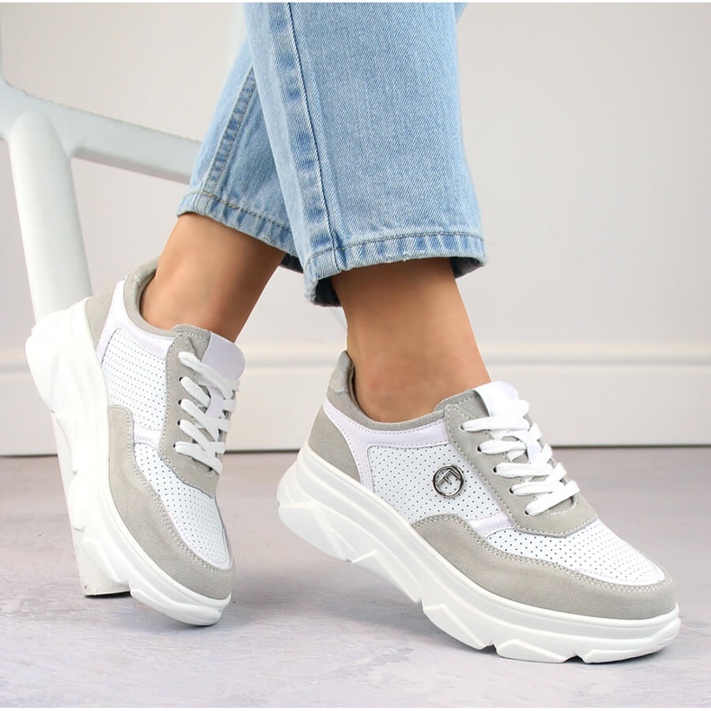 Chaussures de sport en cuir beiges pour femme Filippo DP6108 blanc 1