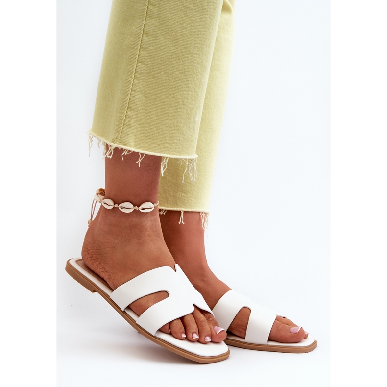 Tongs Plates Pour Femmes Avec Découpes Blanc Fiviama blanche 2