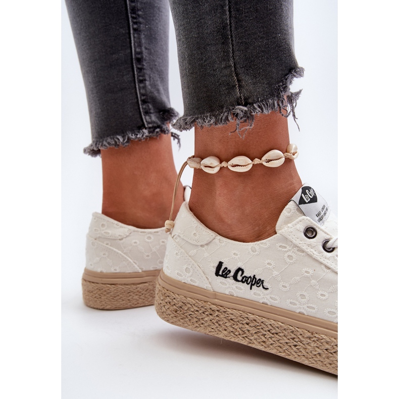 Baskets en dentelle pour femmes avec tresse Lee Cooper LCW-24-44-2425 blanc blanche 1