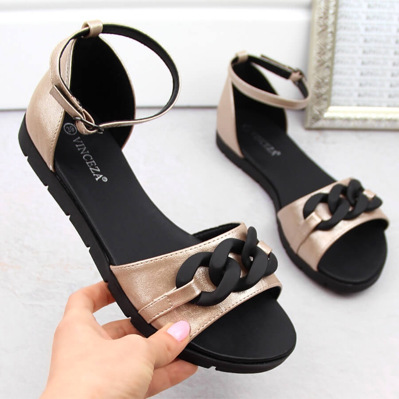 Sandales plates femme avec chaîne, doré Vinceza 17320 d'or 1 Sandales plates femme avec chaîne, doré Vinceza 17320 d'or 1