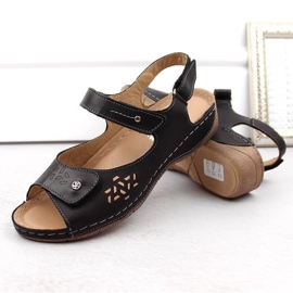 Sandales confortables en cuir pour femmes avec velcro, noires Helios 266-2.011 le noir 7