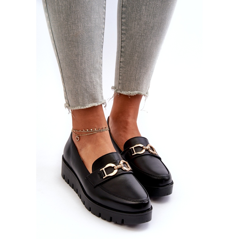 Evento Mocassins pour femmes sur une plateforme avec décoration, noir 2