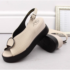 Sandales compensées ajourées en cuir beige Filippo DS6074 6